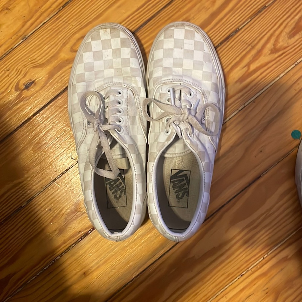 3 pairs of used vans, all still in great shape!! Could use washing